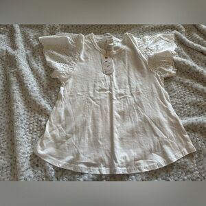 Love Riche flutter sleeve blouse size Small